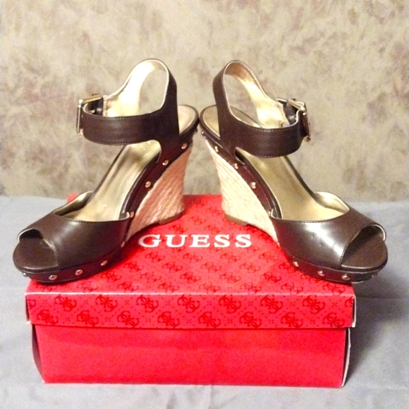 Guess Wedge Sandals Size 7M - Picture 10 of 13